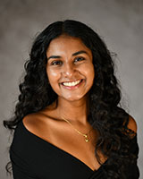 Ashti Tiwari headshot